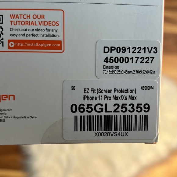 Spigen Premium Tempered Class Screen Protector- iPhone 11 Pro Max/XS Max - Picture 3 of 4